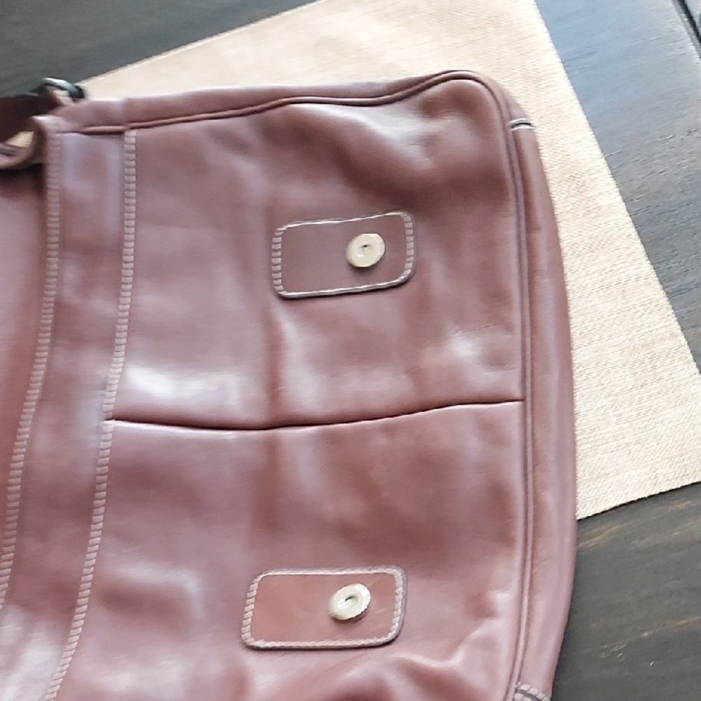 Adrienne Vittadini Vintage Brown Leather Satchel/Messenger Bag, Unisex - Picture 11 of 12